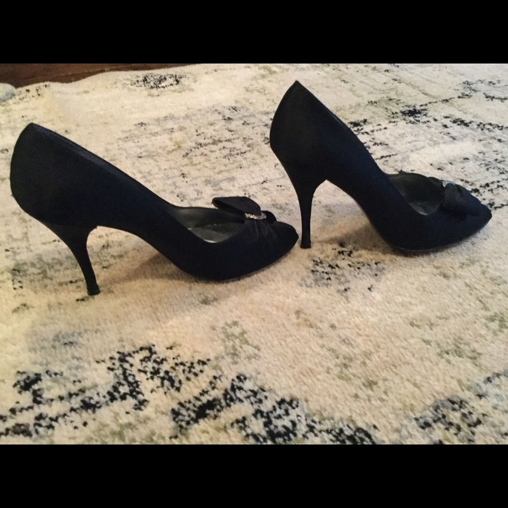 Stuart Weitzman Black Satin Peep Toe Heels - Picture 5 of 8